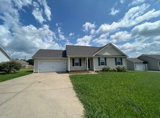 1018 Halverson Dr, Murfreesboro, TN 37128