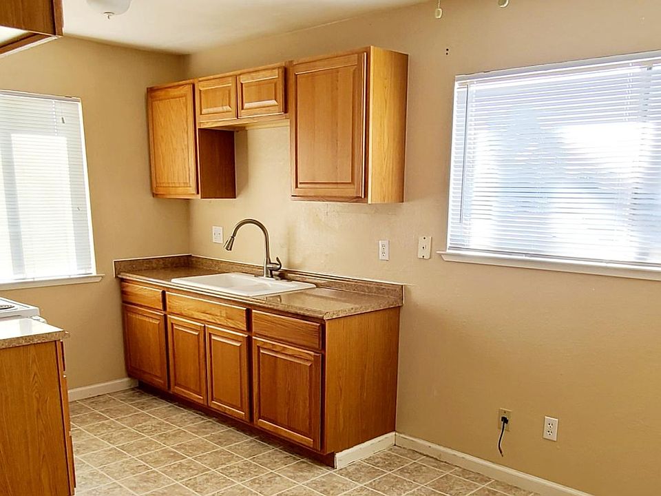 1st image of 260 Gurries Dr #C
