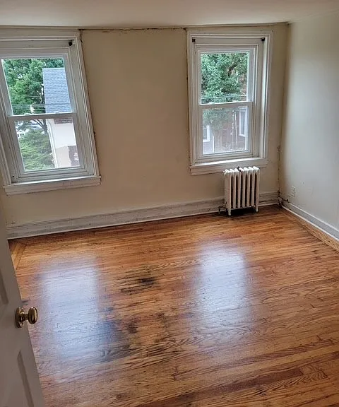 4744 Penn St — Photo 4