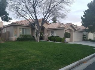 1620 Hidden Spring Dr, Las Vegas, NV 89117