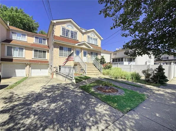 1317 Rockland Ave, Staten Island, NY 10314
