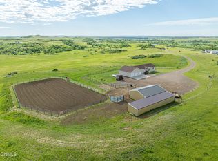 2463 High Country Dr N, Mandan, ND 58554