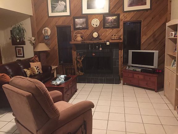 Vaulted ceiling living room