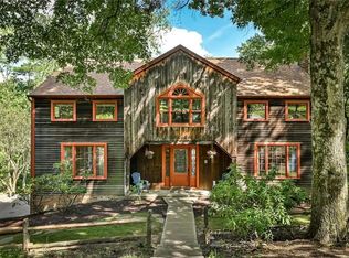 3018 Hartswood Dr, Allison Park, PA 15101