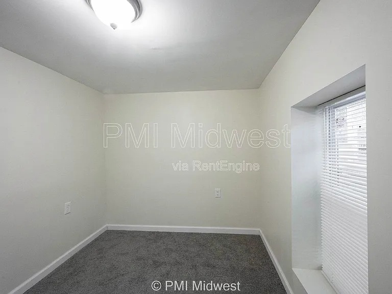 512 N Chester Ave — Photo 19