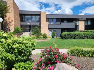 1295 N Sterling Ave UNIT 102, Palatine, IL