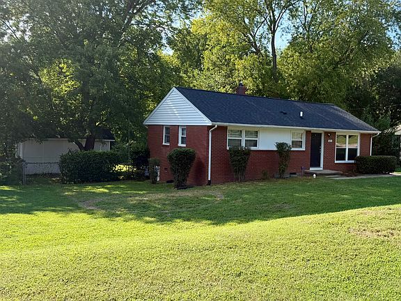 2nd image of 600 Beverly Dr