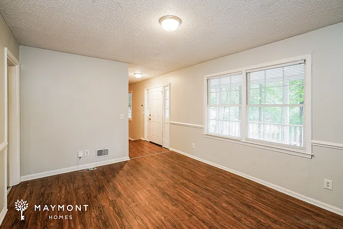 1805 Woodvalley Ct — Photo 5