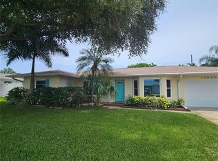 13920 Jamaica Dr, Seminole, FL 33776