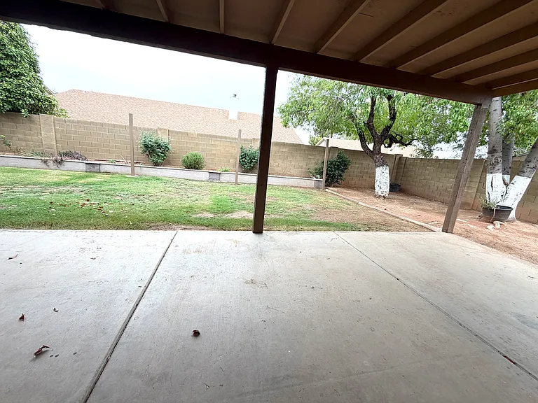 5717 E Evergreen St — Photo 18