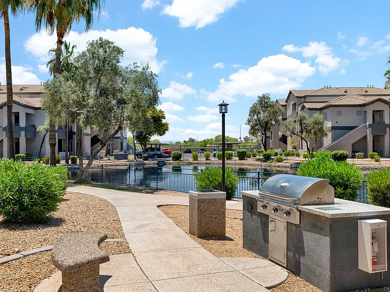 Laguna at Arrowhead Ranch — Photo 27