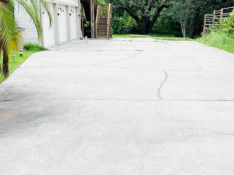 Drive way