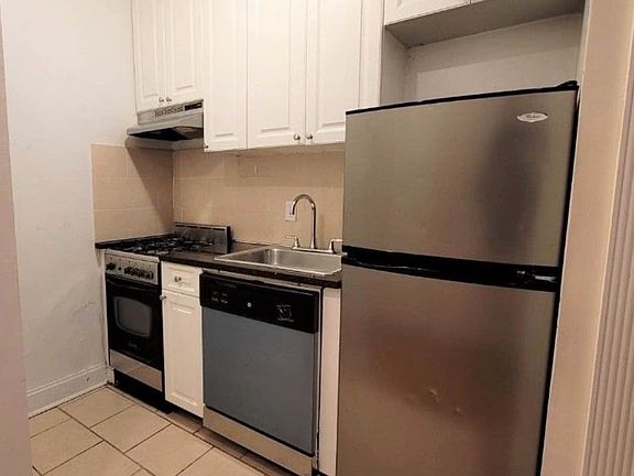 5th image of 309 E 37th St #3XZ