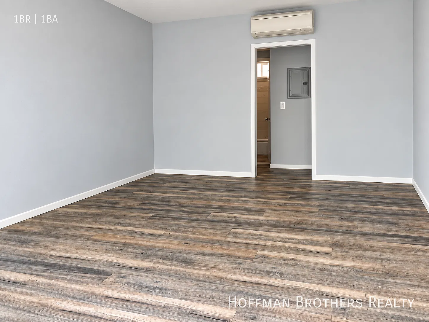 **2 Weeks Free**Remodeled Inglewood One-Bedroom with Updated Kitchen, A/C, Parking & Laundry — Photo 2