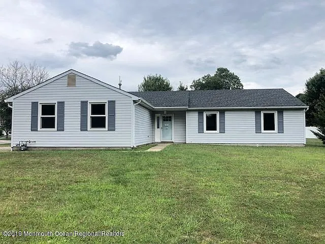 19 Monterey Ln photo 1
