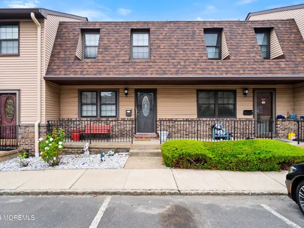 143 Village Green Way, Hazlet, NJ 07730