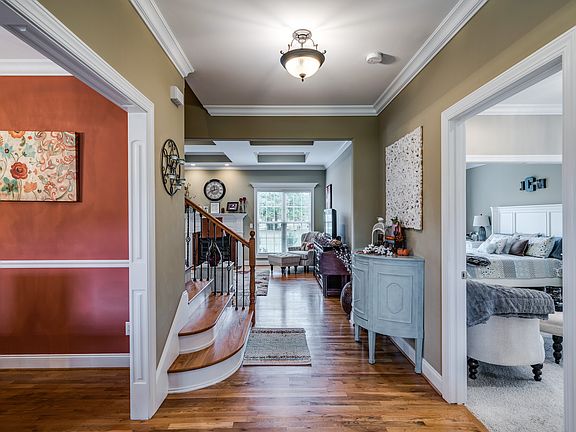 5th image of 610 Longstreet Dr