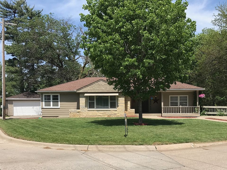 1st image of 1920 3rd Ave