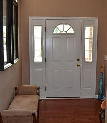 3rd image of 1088 Venice Ct