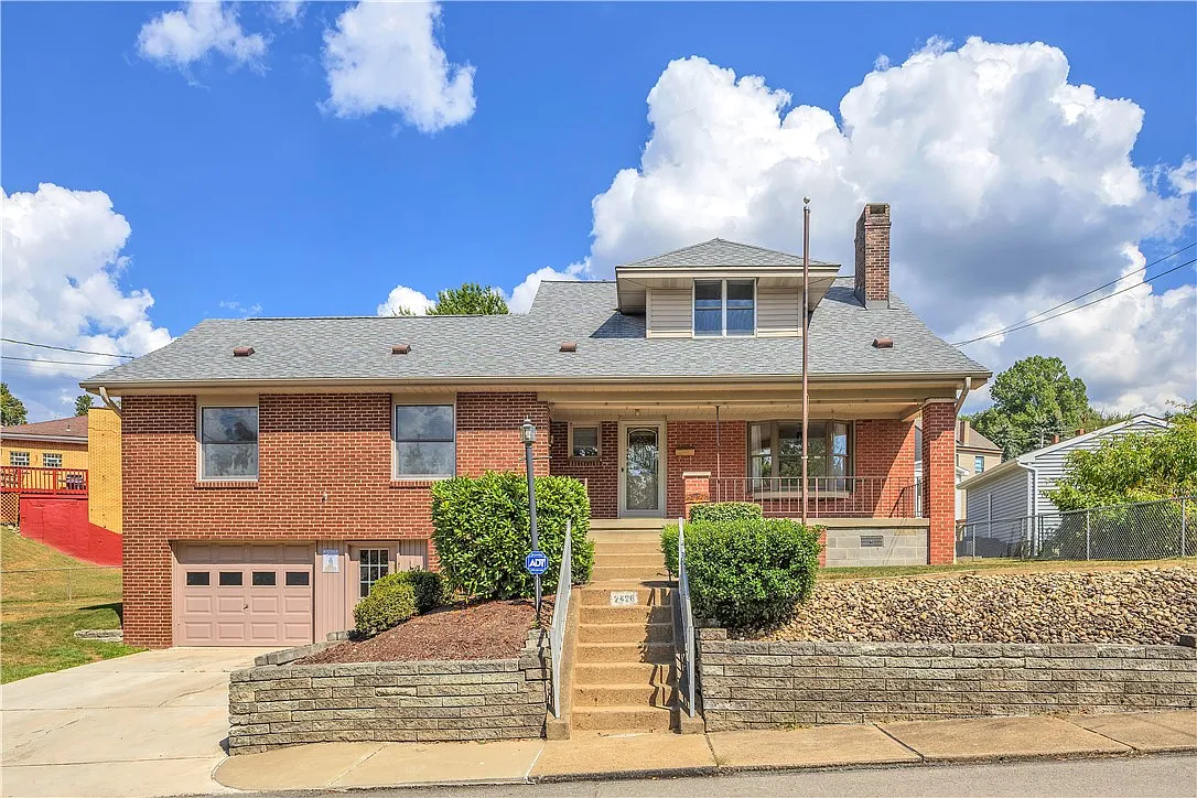 2426 Cronemeyer Ave photo 1