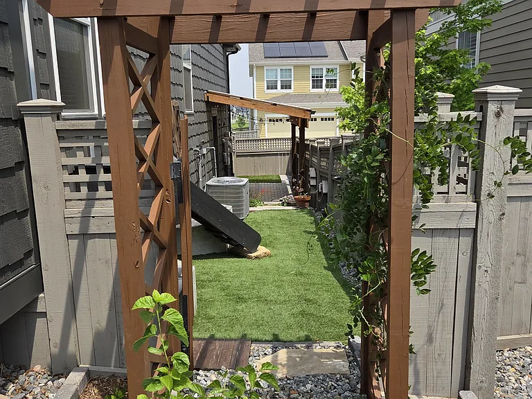 184 Ash Cir — Photo 32