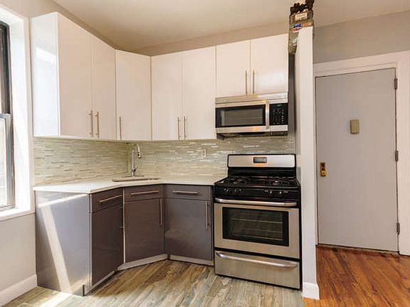 5th image of 480 Concord Ave APT 2D