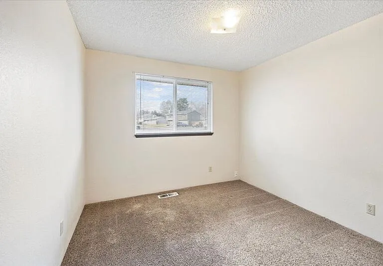 4601 Mallard Ct — Photo 8