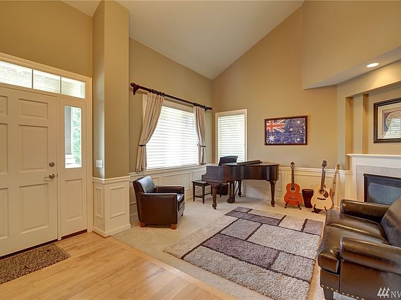 3rd image of 7223 Curtis Dr SE
