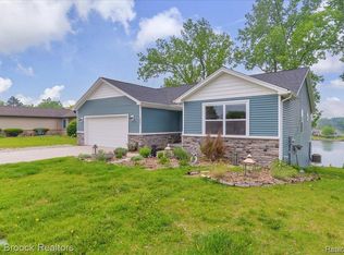 2331 Huff Pl, Highland, MI 48356