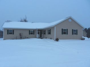 2024 Sunset Lake Rd, Amherst Junction, WI 54407
