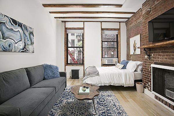 1st image of 222 E 10th St #3