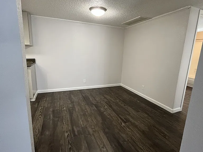 Juniper Springs Apartments — Photo 93
