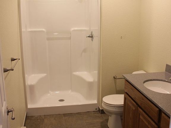 5th image of 919 Gibbon St #303