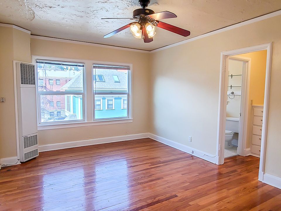 Capri Apartments - Portland Oregon