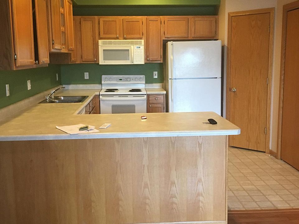 1st image of 545 Penn Ct Unit 7
