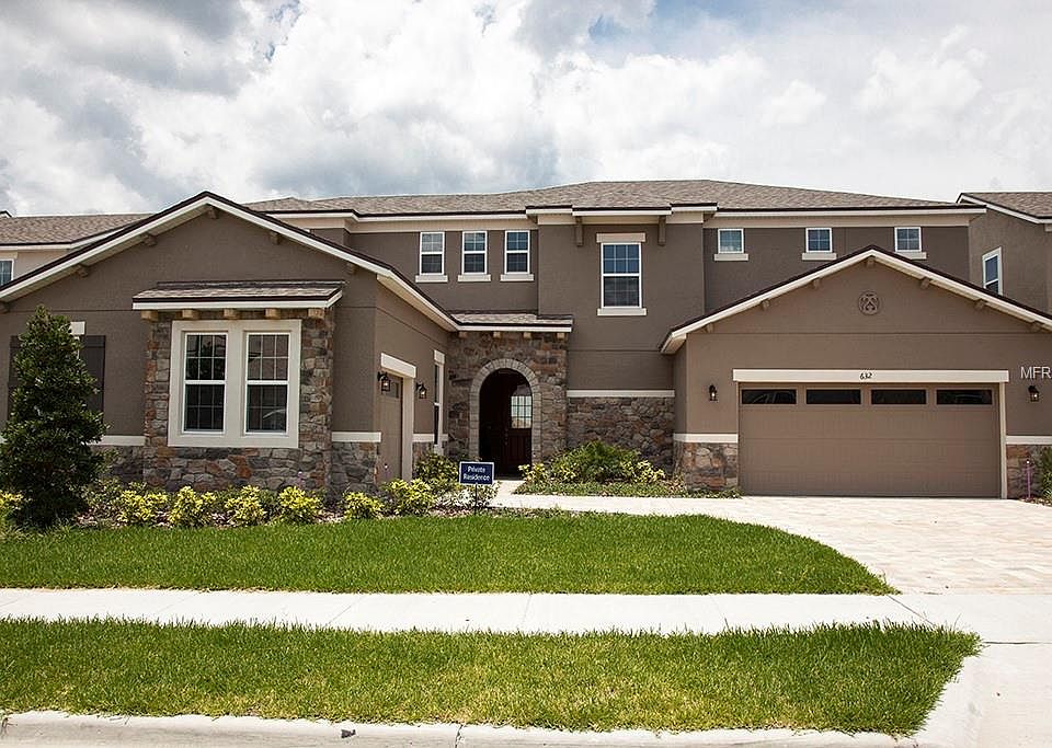 1st image of 632 Oxford Chase Dr