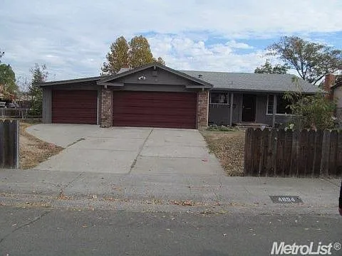 4854 Tangerine Ave photo 1