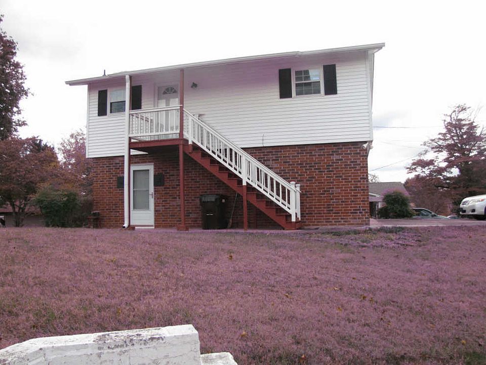 1st image of 2251 Pinecrest Cir