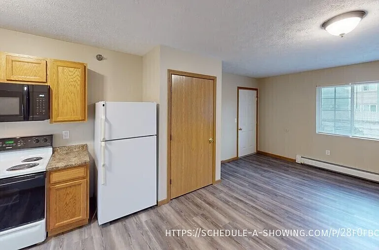 1007 W Ridge St #5 — Photo 2