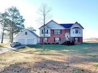 605 Holly Tree Rd, Carrollton, GA 30116