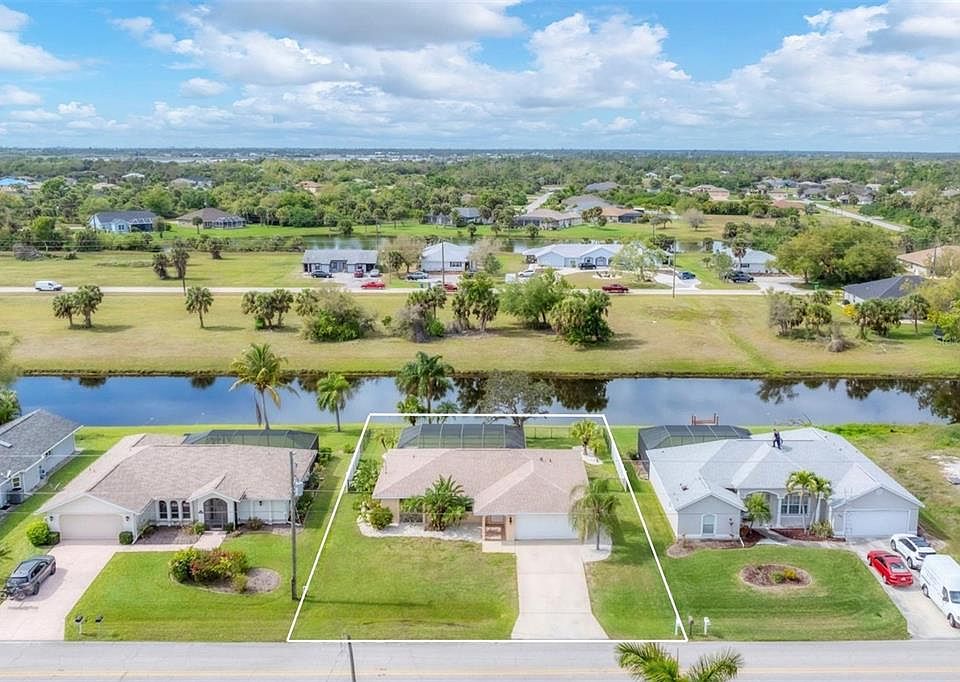 1st image of 307 Rotonda Cir