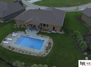 12324 Read St, Omaha, NE 68142