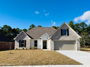 14380 Swan Ridge Cir, Gulfport, MS 39503