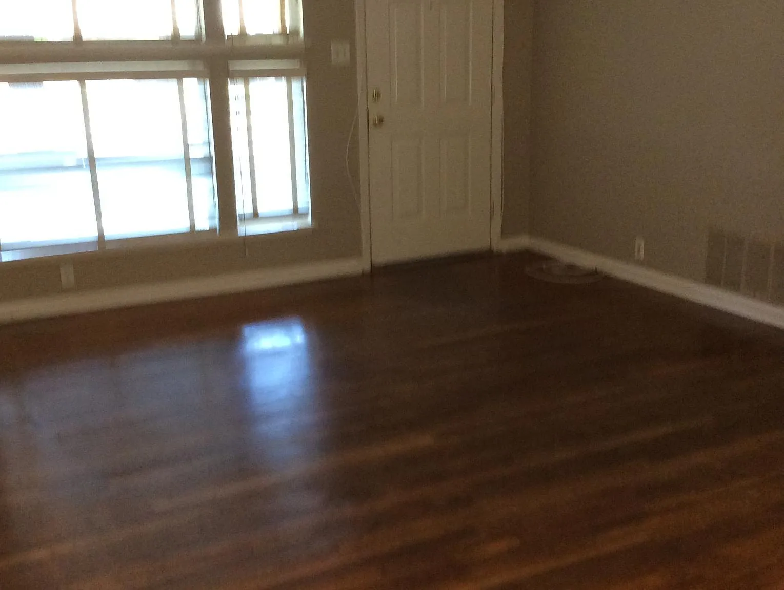 2 bed, 828 sqft, $1,400 — Photo 2