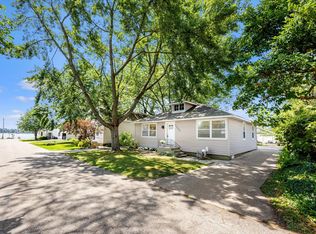 17545 Reenders St, Spring Lake, MI 49456