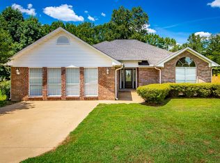125 Centerview Cir, Searcy, AR 72143