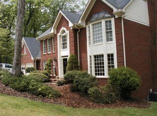1822 Bromley Way NE, Roswell, GA 30075