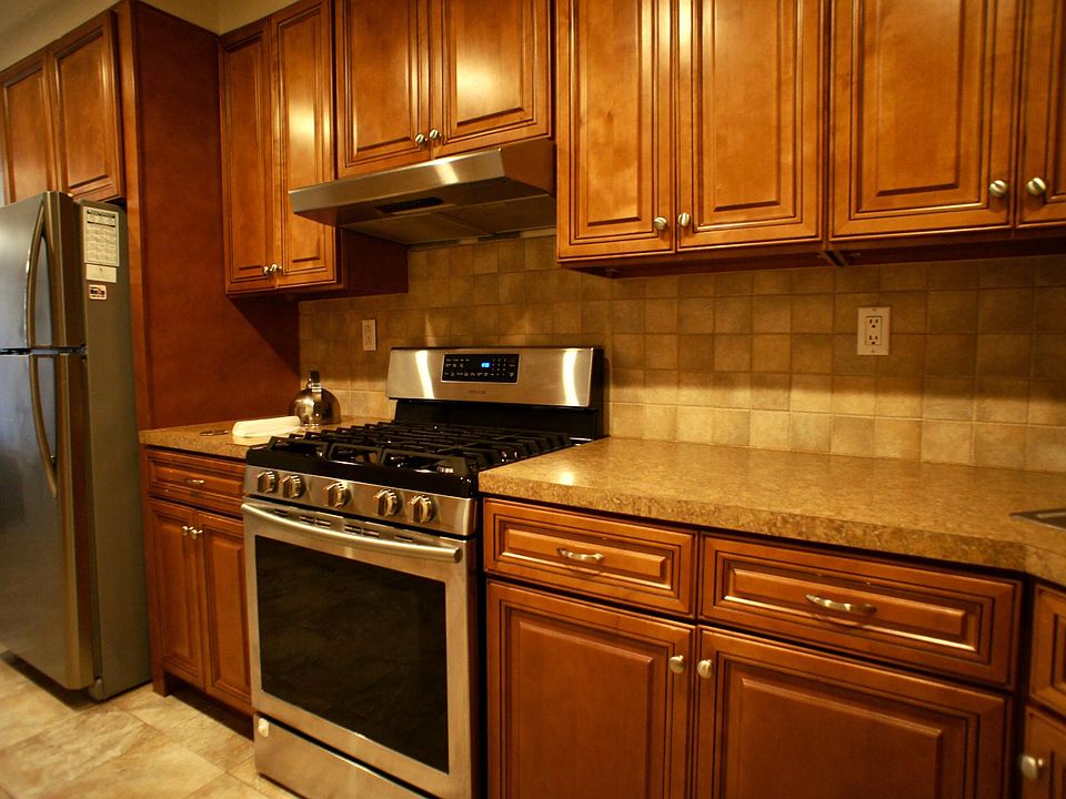1st image of 8505 14th Ave Floor 1