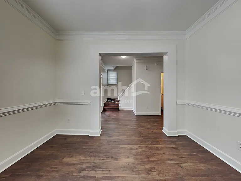 135 Lonetree Dr — Photo 7