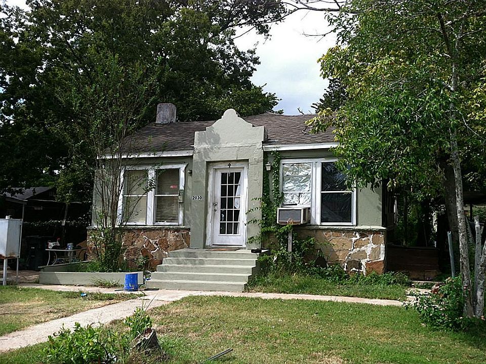 2nd image of 2030 Forest Hill Blvd